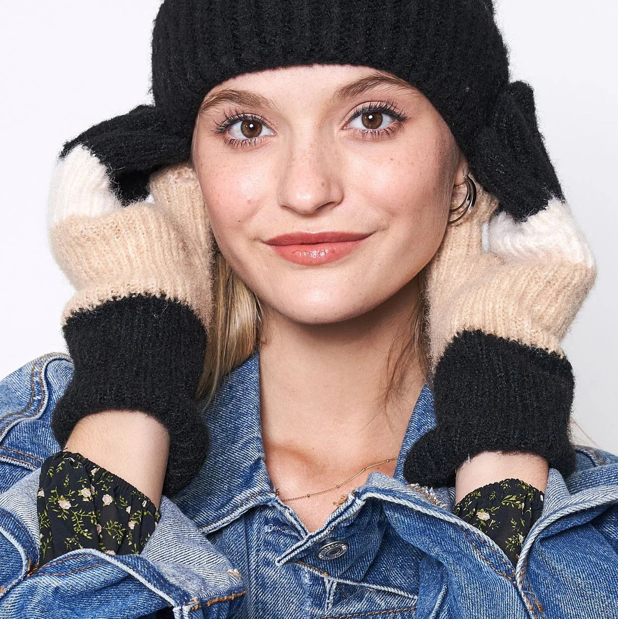 Cozy Color Stripes Long Gloves